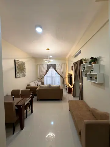 VIP furnished apartment in a prime and upscale location, including bills and internet.