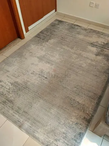 Light grey abstract area rug - good condition, 160x230 cm