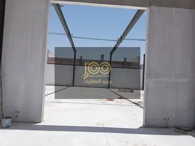 Electricity 120/Large area, an ideal choice for industrial, commercial and storage activities