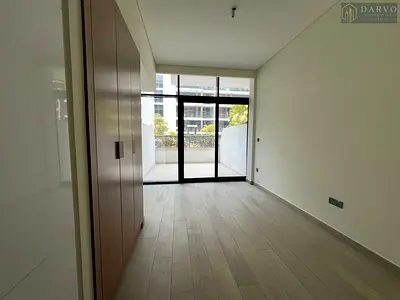Prime location/ Big Tarrace / 1St Floor / Pool Voew/ Ready to move
