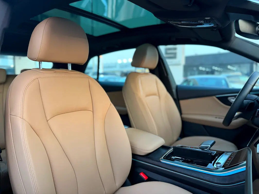 Audi Q8 2023