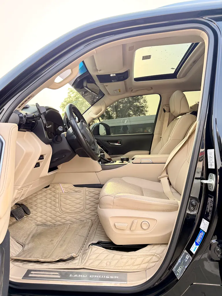 Toyota Land Cruiser 2024