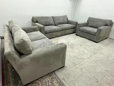 Brand New condition crate&barrel sofa set
