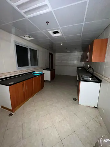 🏡 **4 Bedroom Apartment for Sale in Al Majaz 3 – Sharjah** ✨ A fantastic opportunity to own a spacious apartment with an open sea view, ideal for pr
