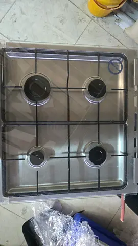 Gas cooker with oven