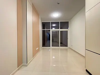 SPACIOUS STUDIO !!WITH KITCHEN APPLIANCES !! WITH TERRACE