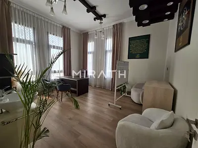 Commercial Property | Prime Location| I Ideal for business