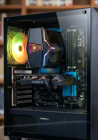تجميعة قيمنق فائقة الأداء RTX 2060 DLSS مع معالج i7 الكاسر للسرعة وتصميم RGB مذهل!