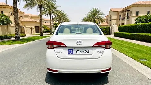 2022 Toyota YARIS — фото 4