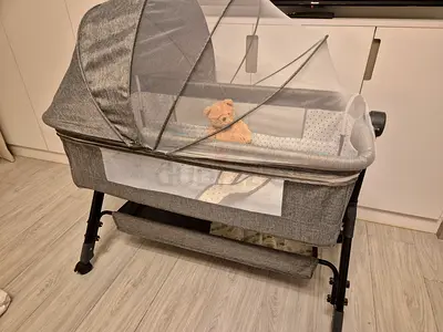 Baby Infant Crib Bed and mobile Changing Pad