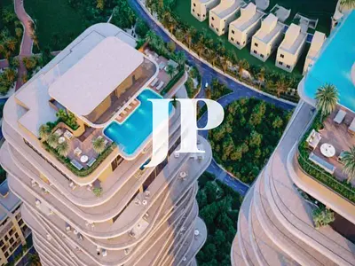 Spacious layout - premium amenities - prime view
