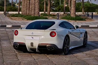 2013 Ferrari F12 BERLINETTA — фото 11