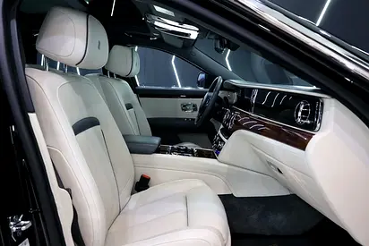 صورة 8 لـ 2021 ROLLS-ROYCE GHOST