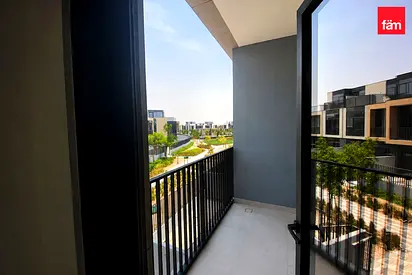 Direct on Park And Pool 3+ / AVL AUG | area expert