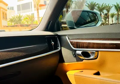 صورة 15 لـ 2018 Volvo S90