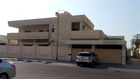 Semi furnished Family room including DEWA available in Villa for Indians near Dubai Hospital Abuhail