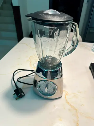 Hitachi Blender 550W with Glass Jug