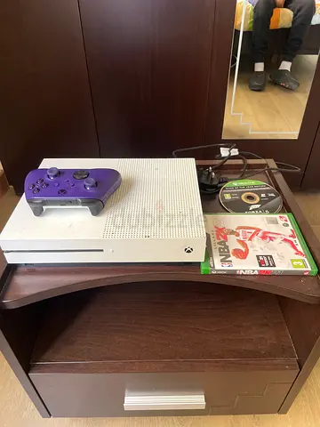 Xbox One S (White) with Controller and 2 Games - Good Condition