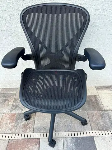 Herman miller Aeron model B