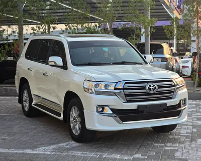 صورة 5 لـ 2019 Toyota LAND CRUISER