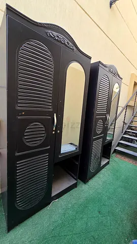 2 doors wardrobe