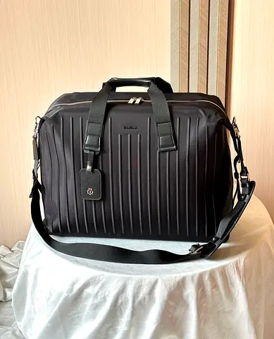 NEVER STILL - NYLON Duffle Bag Medium