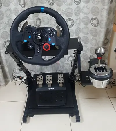 Logitech G29 steering wheel with Thrustmaster TH8A shifter