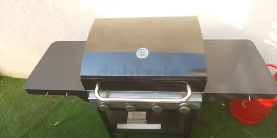 Brand new Tippah 4-Burner Gas BBQ