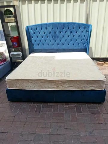 Blue Velvet Double Bed with Tufted Headboard and Base (with mattress)