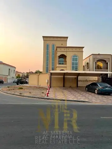 Residential/Commercial Villa for Rent in Al Muwaihat 1 | Corner | 5000 sq ft | 8 Master Bedrooms | Two Floors & Roof | 3 Modern Kitchens | Rent 160,00