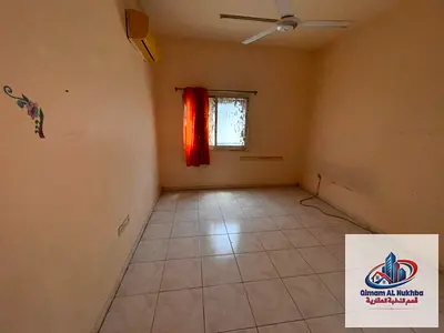 أجمل غرفتيين وصاله بالبوطينه للعزاب والعائلات مع بلكون اطلاله مميزه جدا تسهيلات في الدفعات والصيانه مجانيه طول فتره الايجار وسهله الوصول وعلي مخرج دبي