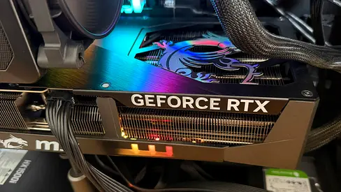 MSI GEFORCE RTX 5090 Gaming Trio