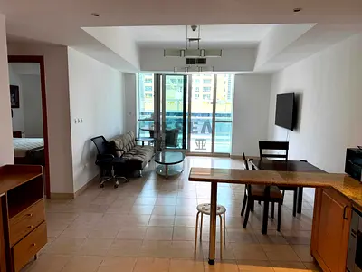 Fully Furnished |Close to Metro & Beach|Vacant