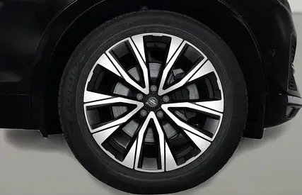 صورة 12 لـ 2023 Volvo XC60