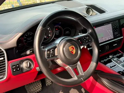 2020 Porsche CAYENNE — миниатюра 13