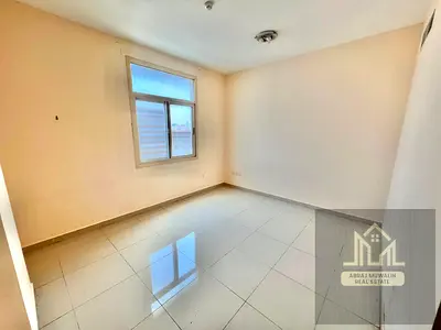 Good studio with munspalte family building low price studio 18k