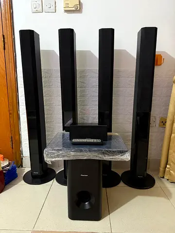 NEED REPAIR Pioneer 5.1 Home Theater Speaker System with Subwoofer and Receiver - Good Condition