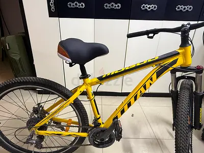 Used Cyclocross/Hybrid Bike - Front Handlebar & Accessories (Perfect Condition)