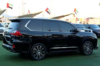 صورة 6 لـ 2020 Lexus LX-SERIES