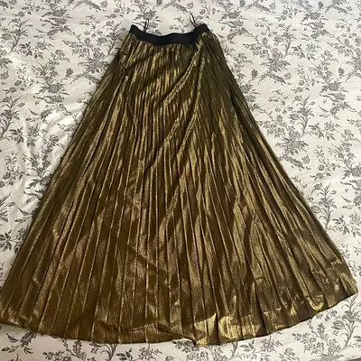 Gold metallic pleated midi skirt, elastic waist — never used