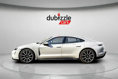 AED 3875/month | 2022 Porsche Taycan | GCC Specs | Ref#505746