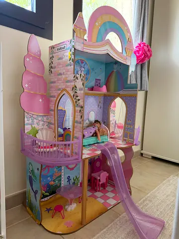 Kidkraft dollhouse