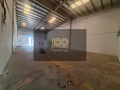 Warehouse and showroom in a strategic location suitable for various commercial, industrial and servi
