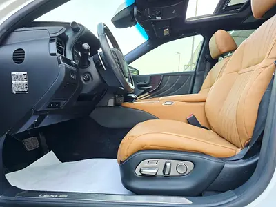 2020 Lexus LS-SERIES thumbnail 6