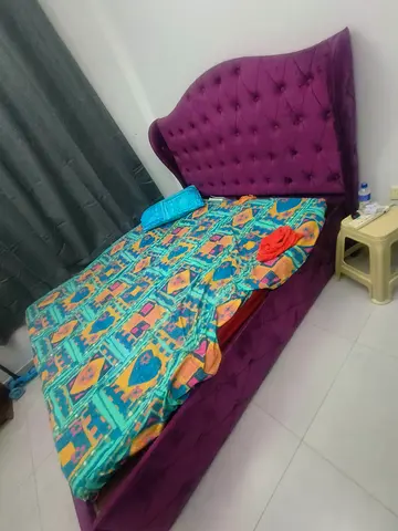 Single upholstered bed with tufted headboard — purple Queen size and bed in side you can also store
