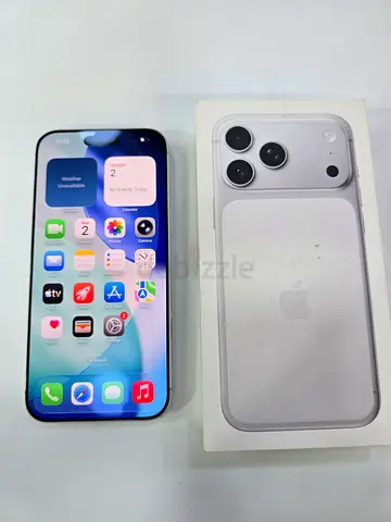 Iphone 17 pro 256Gb with Box LLA Dual Esim waranty til 11/2026 silver color battery 100% cycle 101