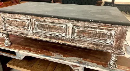 Marina coffee table