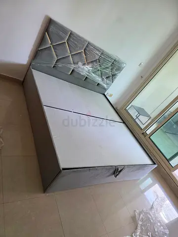 Stylish Modern queen size bed with Mattress Good quality available