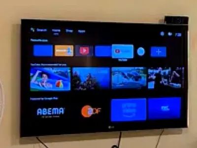 LG 42-50 inch Wall-mounted Smart LED TV (Good working condition)