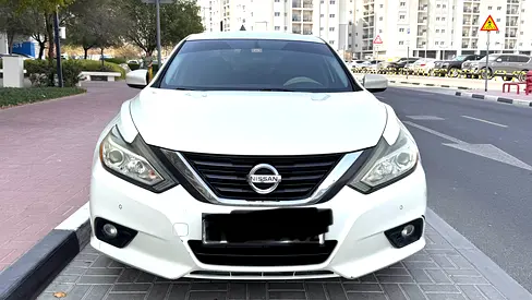 2017 Nissan ALTIMA 照片 2